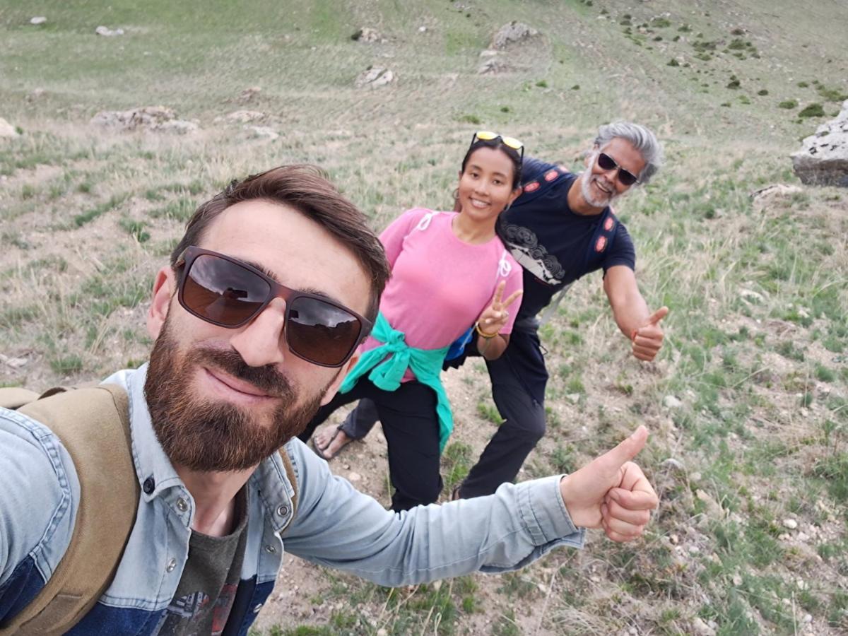 Xinaliq Khinalig Izzet'S Riverside Home Stay Zewnętrze zdjęcie