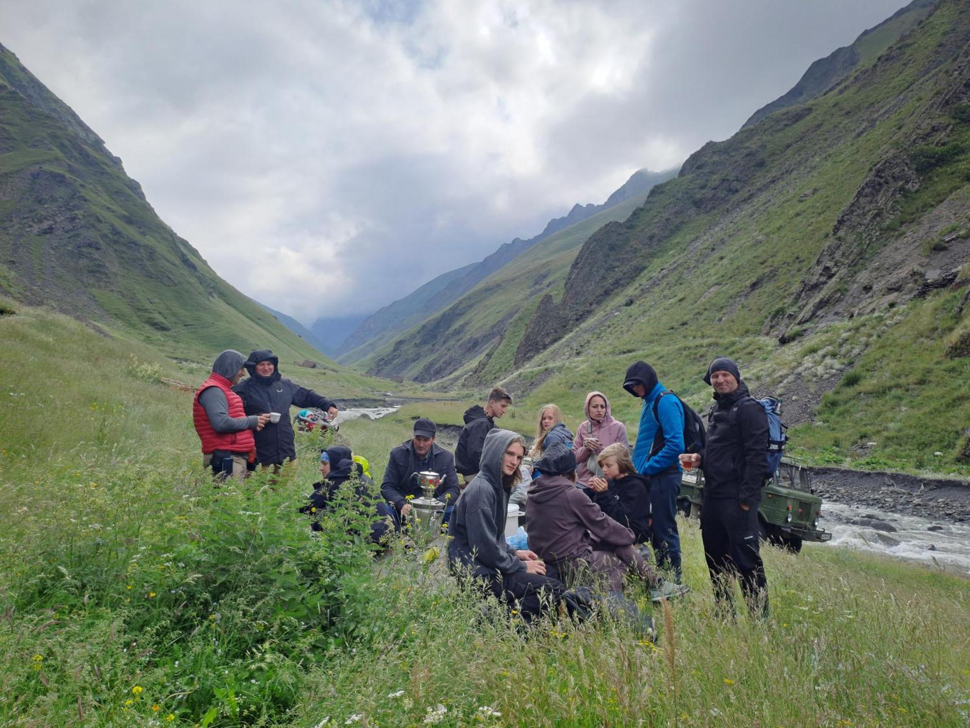 Xinaliq Khinalig Izzet'S Riverside Home Stay Zewnętrze zdjęcie