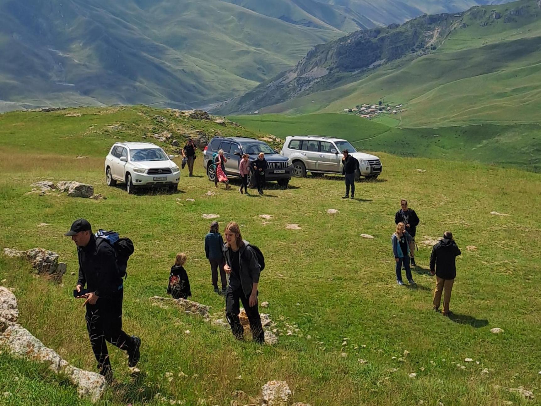 Xinaliq Khinalig Izzet'S Riverside Home Stay Zewnętrze zdjęcie